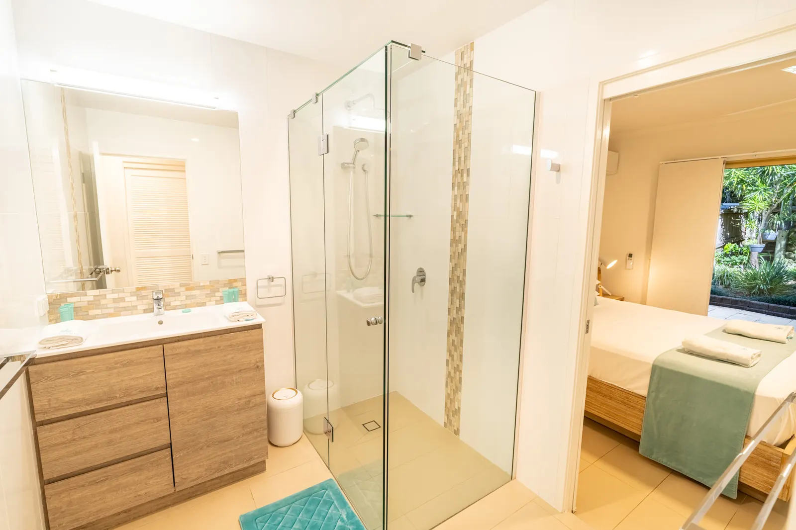 The bathroom inside a Deluxe Ocean villa at Pandanus Palms Resort